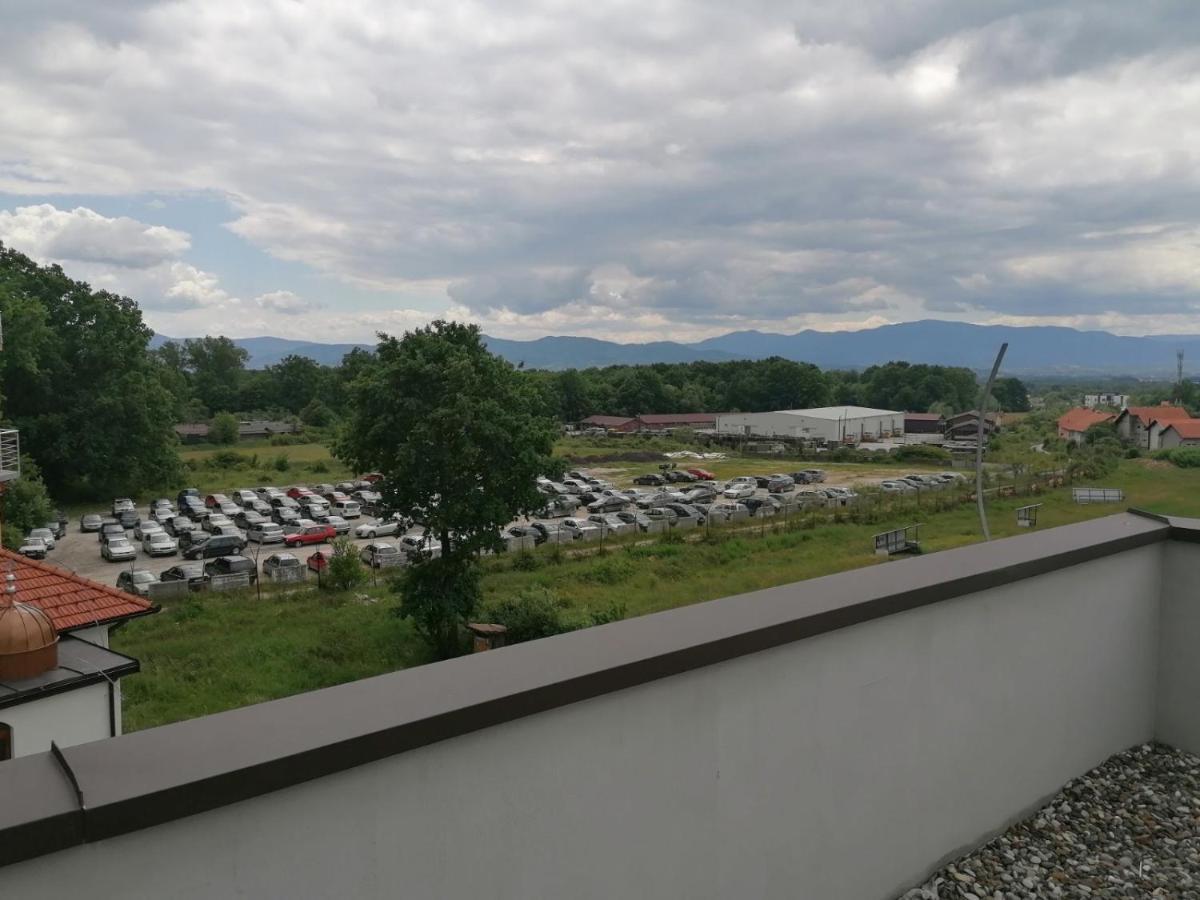 Apartmani Imamovic Dubrave Gornje Buitenkant foto
